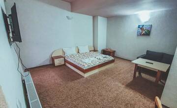 Фото номера Люкс с 1 спальней с видом на горы Отель Edi Hotel г. Златоград 4